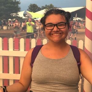 Meet your Posher, Olivia